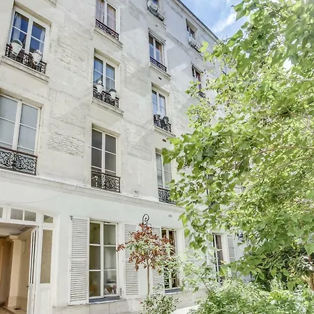Avenue Victor Hugo